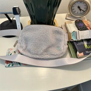 Lululemon everywhere fleece belt bag. Gently used in good condition!